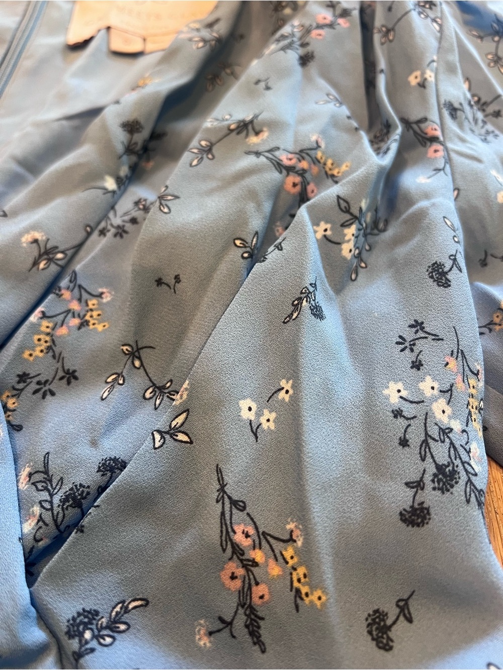 Gal Meets Glam Soft Blue Floral Long-Sleeve Zip Up Dress Soft flowy Flair - Picture 3 of 14